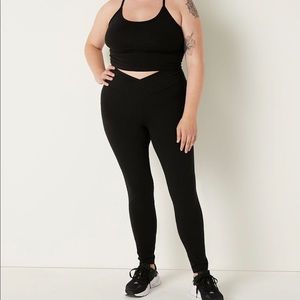 VSPink Crossover V Leggings